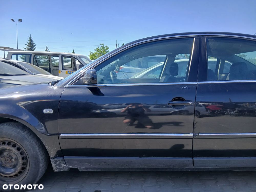 Volkswagen Passat B5 Lift Drzwi Przód Przednie Lewe Kolor LC9Z - 1