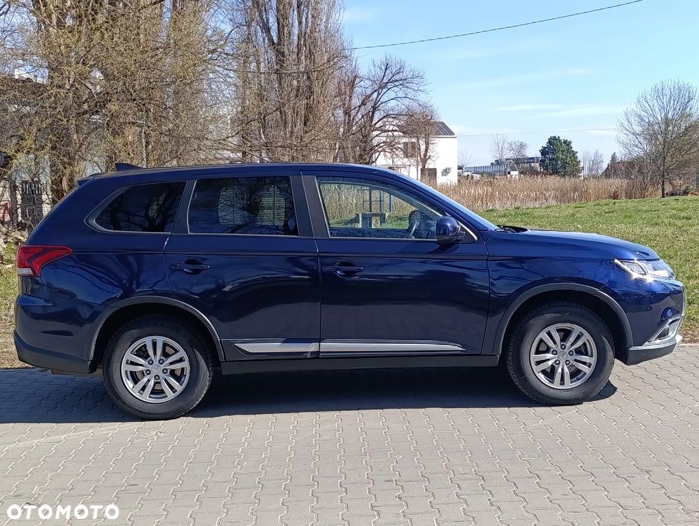 Mitsubishi Outlander 2.4 4WD CVT Instyle - 6