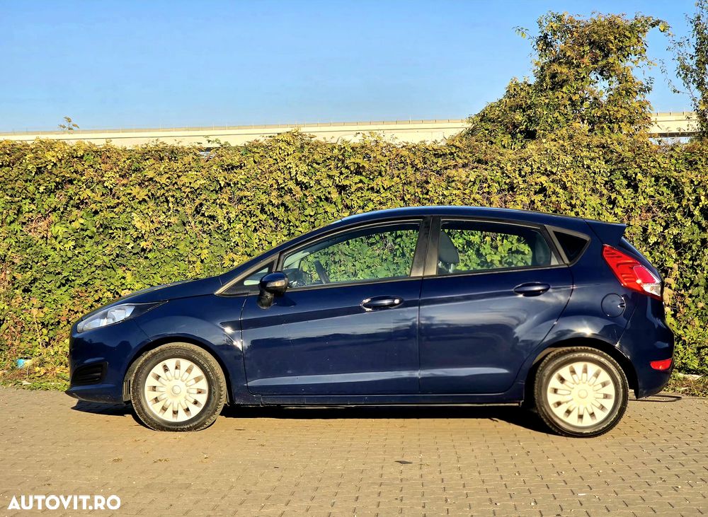 Ford Fiesta - 12