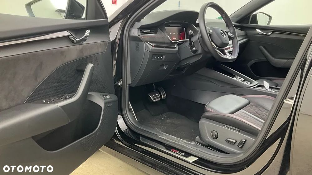 Skoda Octavia 2.0 TSI RS DSG - 5