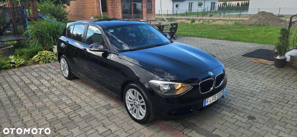 BMW Seria 1 114i - 4