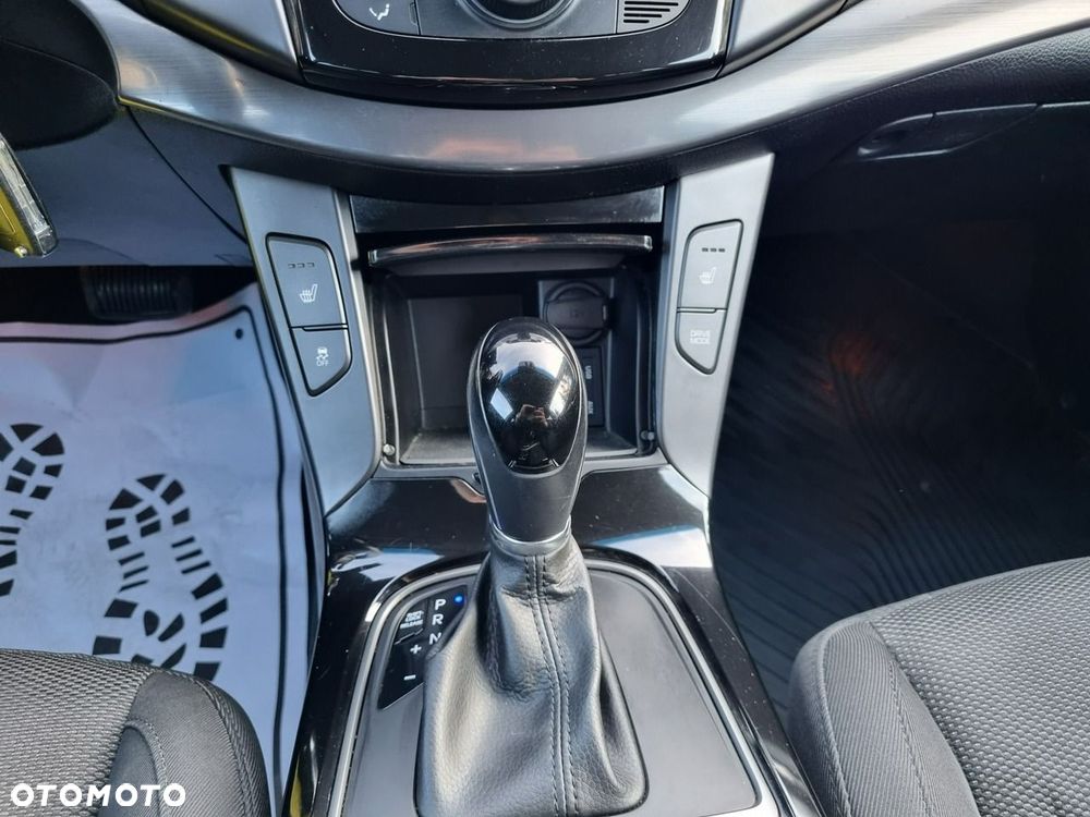 Hyundai i40 Kombi 1.7 CRDi DCT Style - 21