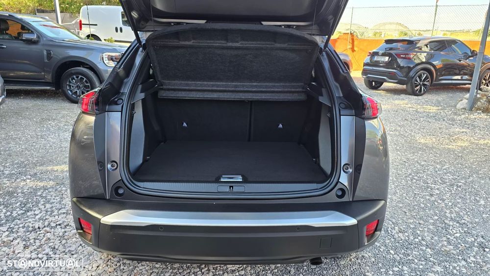 Peugeot 2008 1.2 PureTech Allure Pack - 21