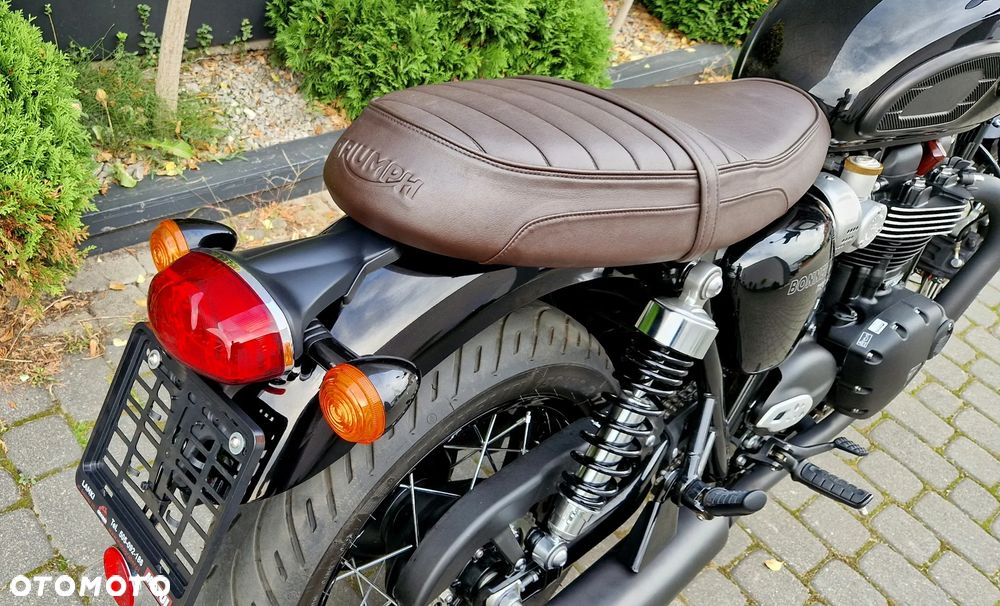 Triumph Bonneville - 20