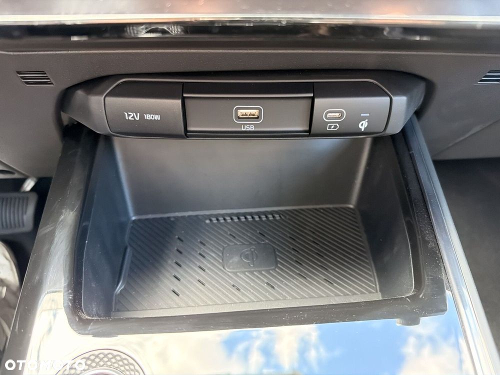 Kia Niro - 31
