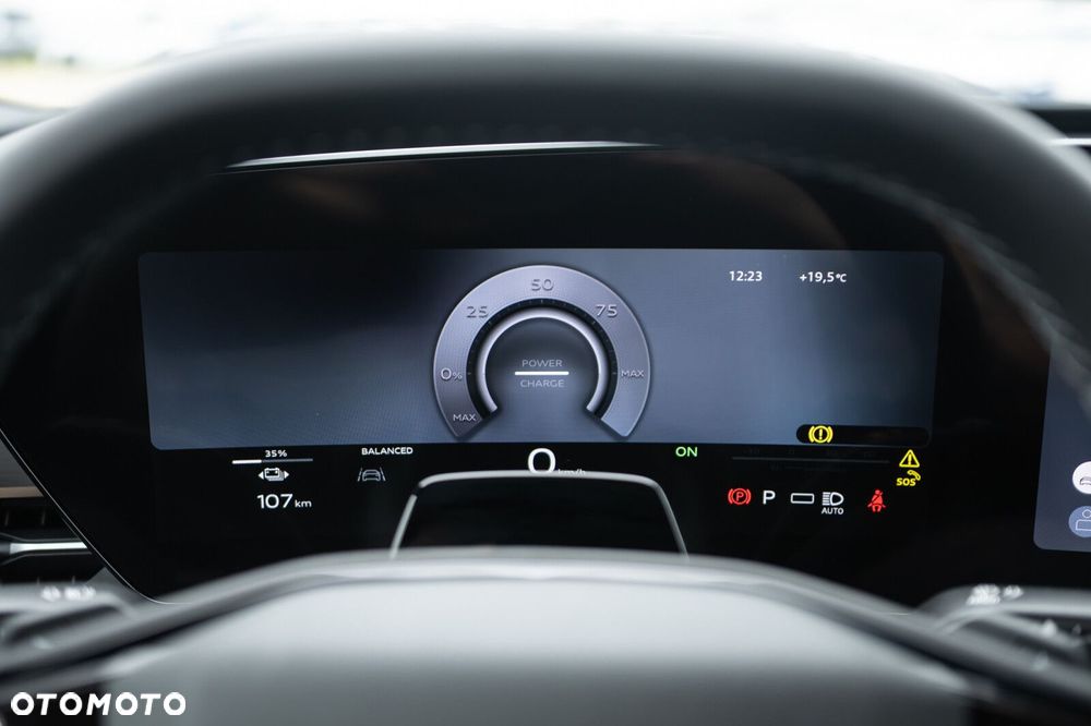 Audi Q6 e-tron - 27