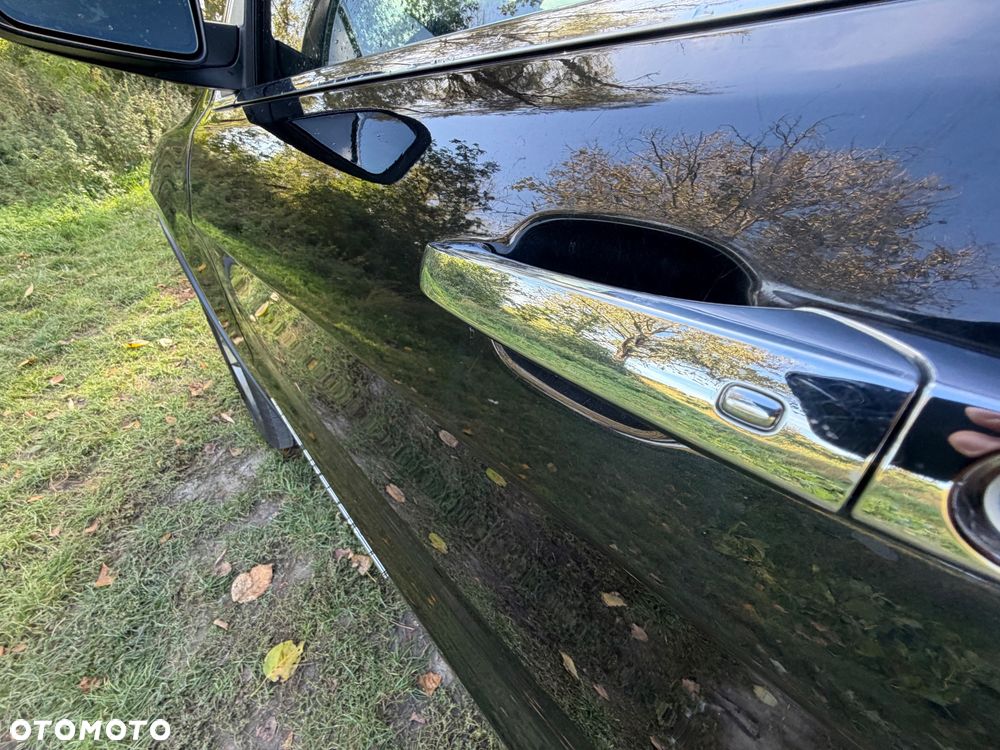Jeep Grand Cherokee - 23
