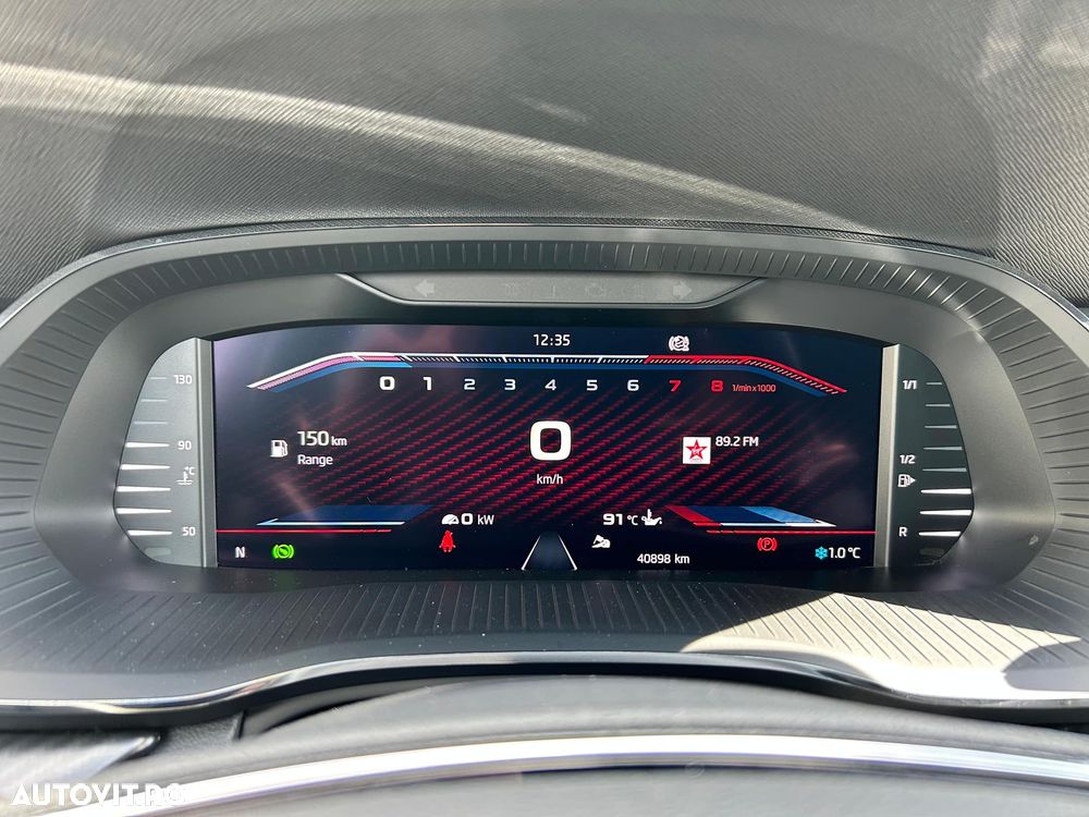 Skoda Octavia 2.0 TSI DSG RS - 17