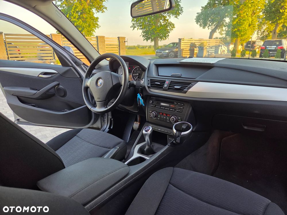 BMW X1 sDrive18i xLine - 12