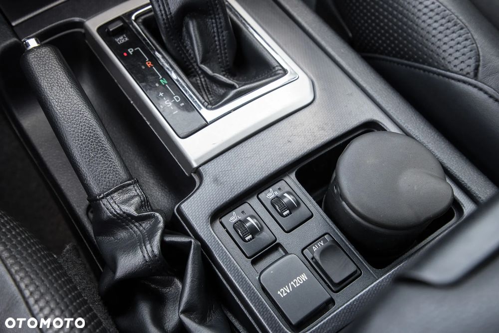 Toyota Land Cruiser LC 3.0 D-4D Prestige - 26