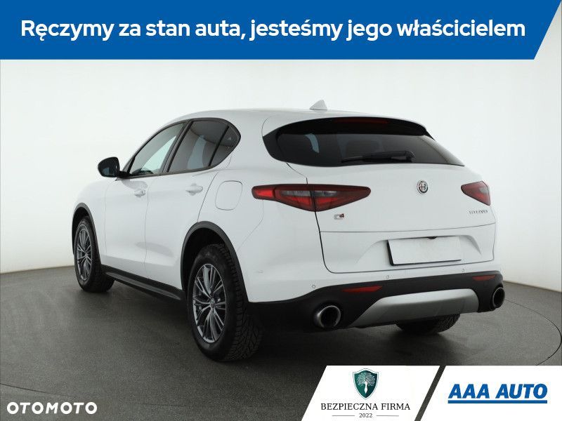 Alfa Romeo Stelvio - 6