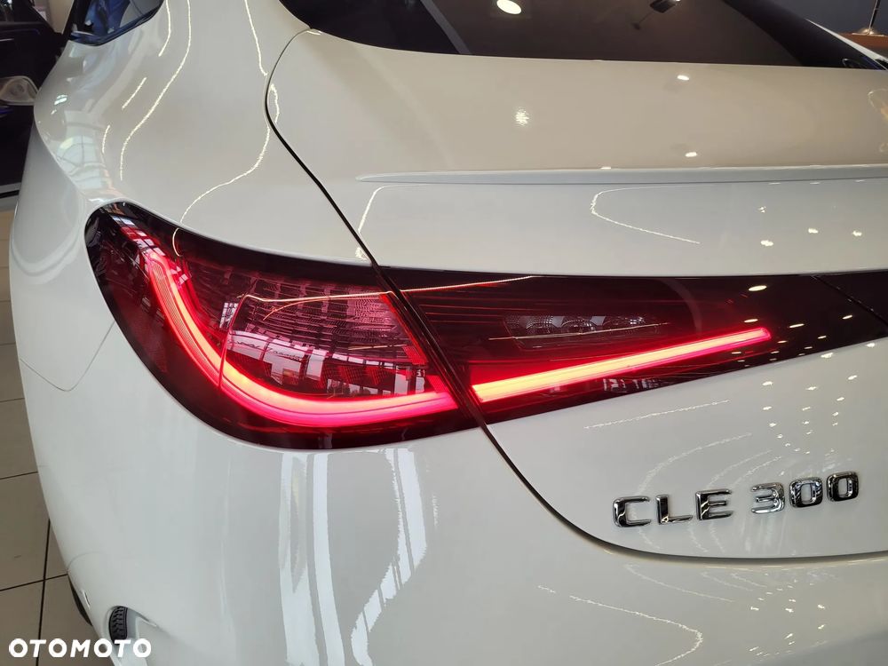 Mercedes-Benz CLE 300 mHEV 4-Matic AMG Line - 9