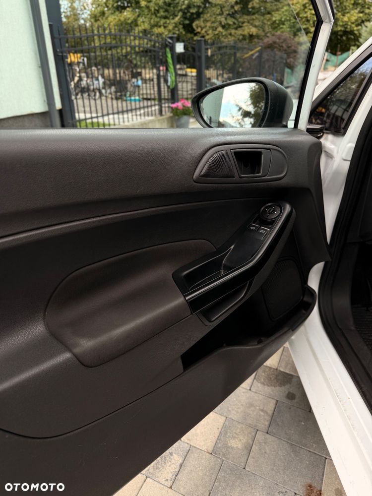Ford Fiesta - 19