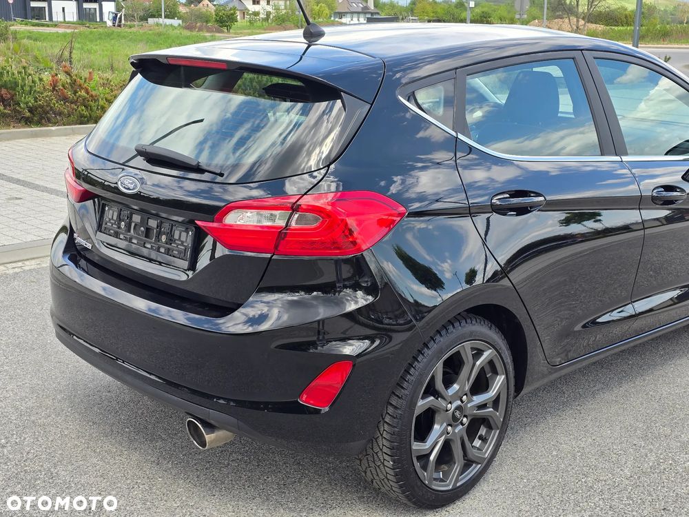 Ford Fiesta 1.1 S&S TITANIUM - 19