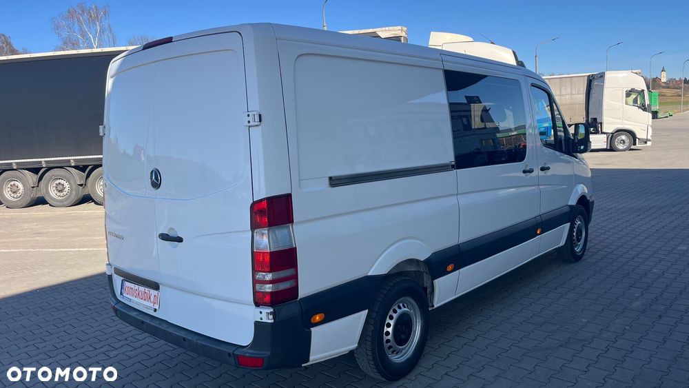 Mercedes-Benz Sprinter - 5