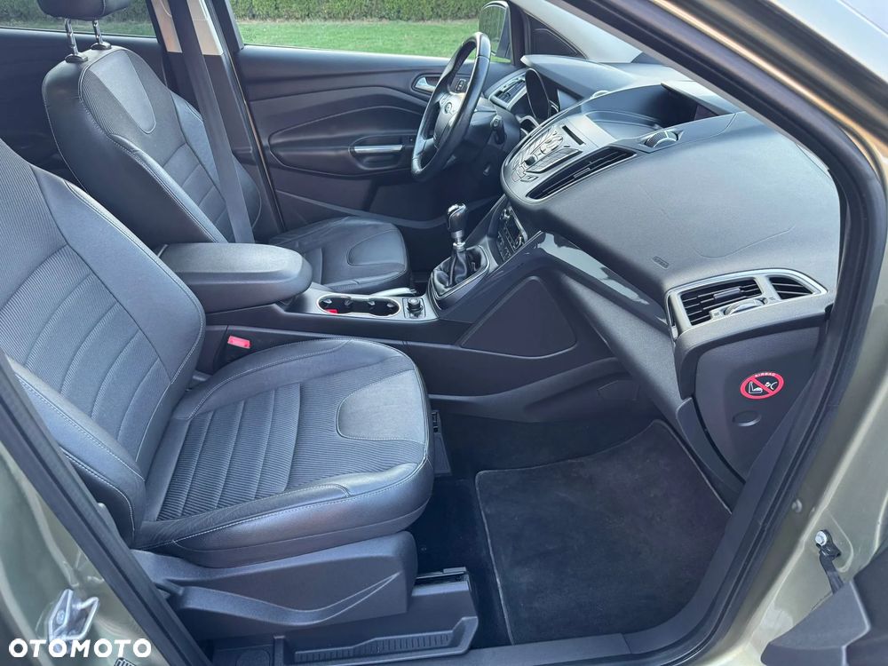 Ford Kuga 2.0 TDCi 4WD Titanium - 21