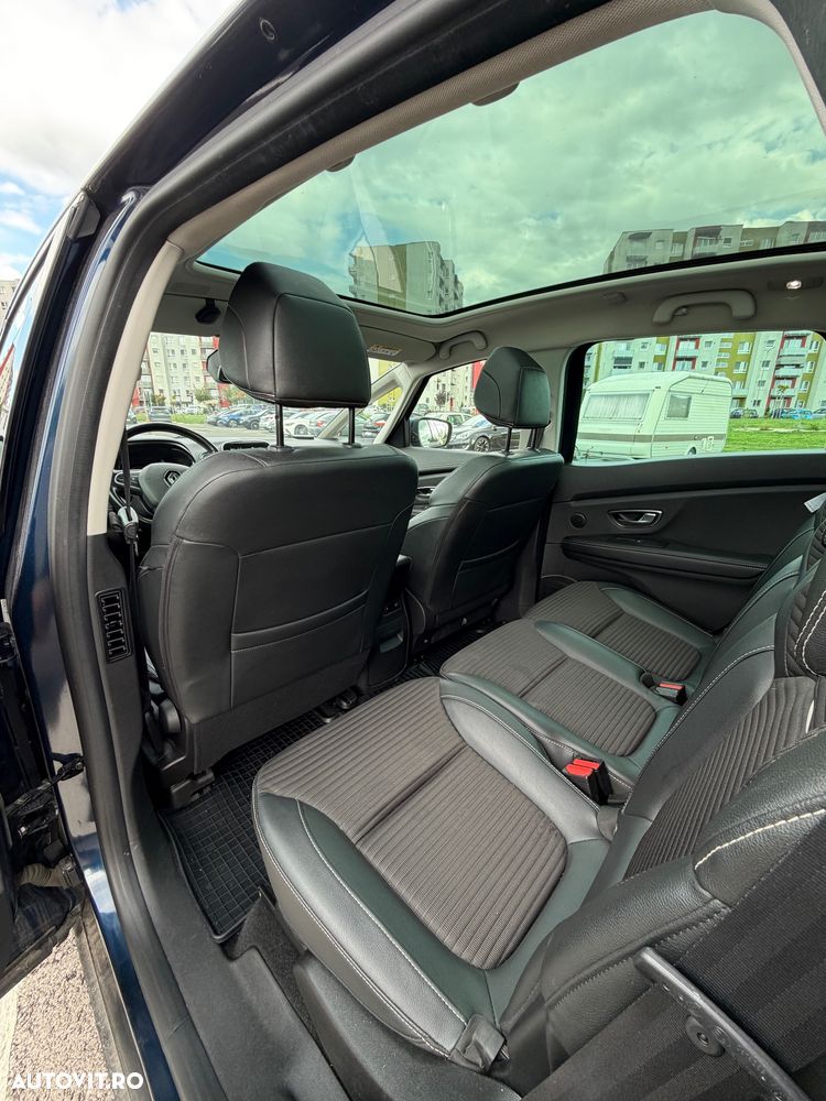 Renault Scenic - 11