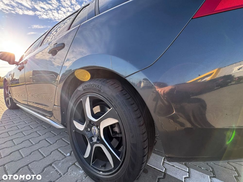 Volvo V60 D5 AWD Summum - 7