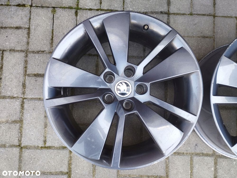 felga 8j 18 et44 skoda superb iii 3v0 3v0601025ad - 2