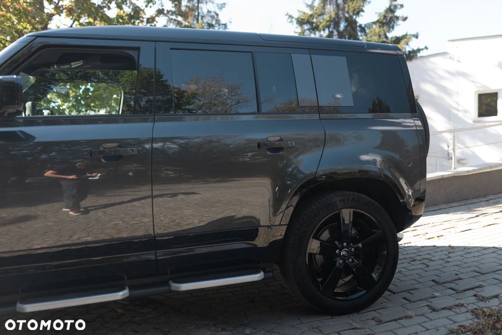 Land Rover Defender 110 5.0 P525 V8 - 4