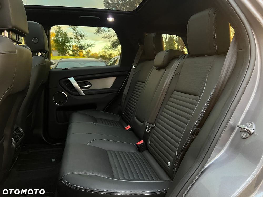 Land Rover Discovery Sport - 27