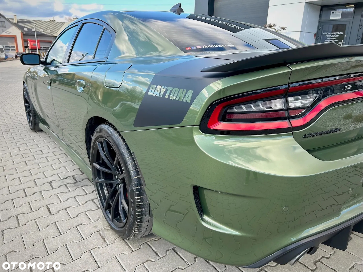 Dodge Charger 6.4 Scat Pack - 27