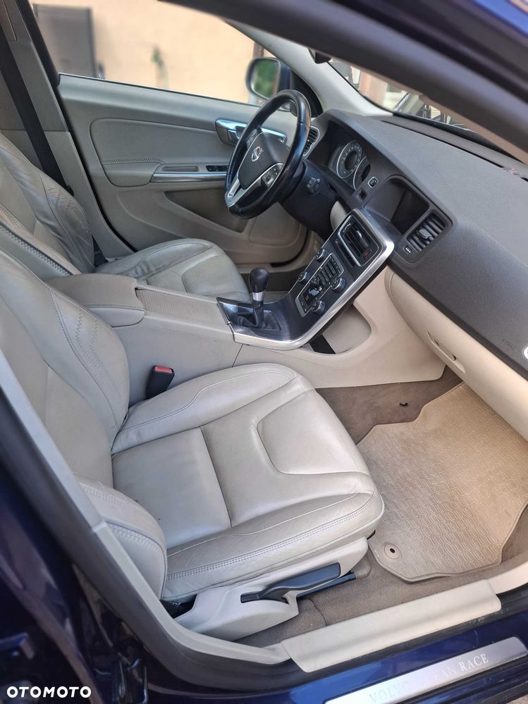 Volvo V60 - 4