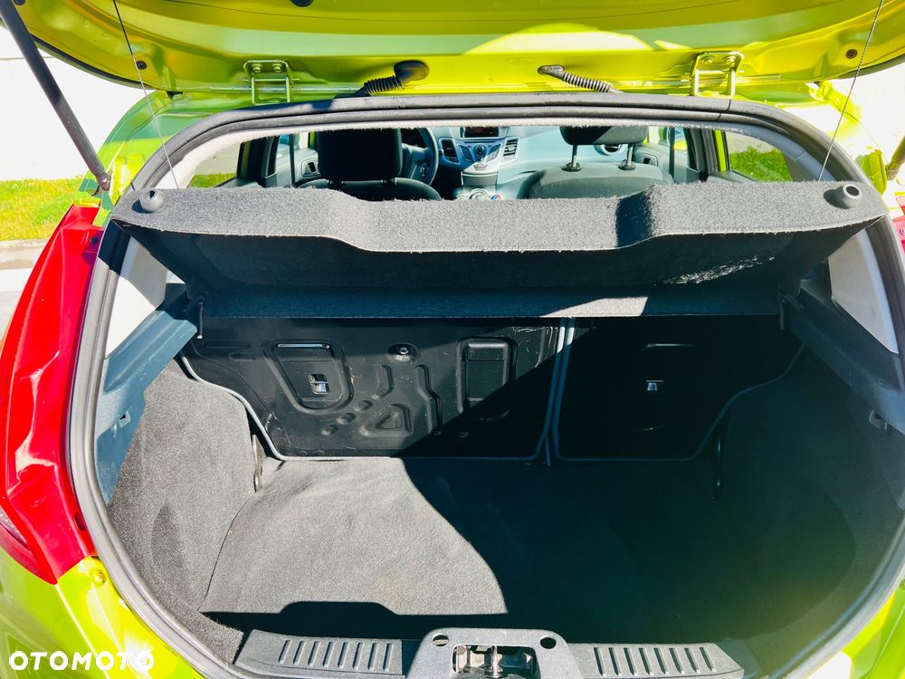 Ford Fiesta 1.25 Ambiente - 25