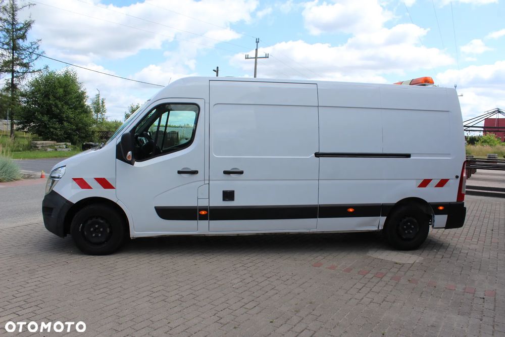 Nissan NV400 - 4