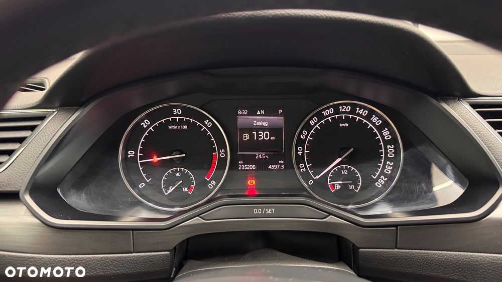 Skoda Superb 2.0 TDI DSG Style - 10