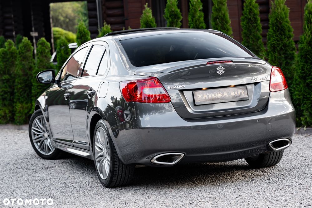 Suzuki Kizashi 2.4 4x4 CVT Sport - 8