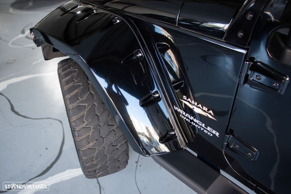 Jeep Wrangler Unlimited - 17