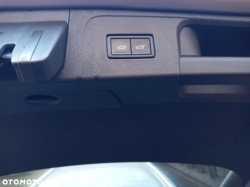 Volkswagen Passat 2.0 TDI SCR Style DSG - 37