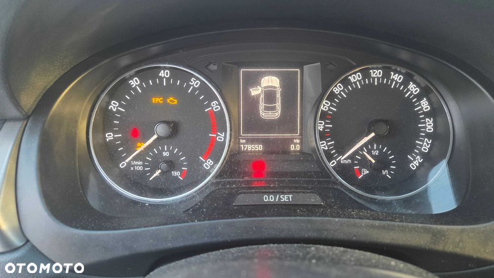 Skoda RAPID - 5