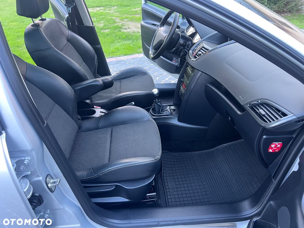 Peugeot 207 1.6 THP Platinum - 10