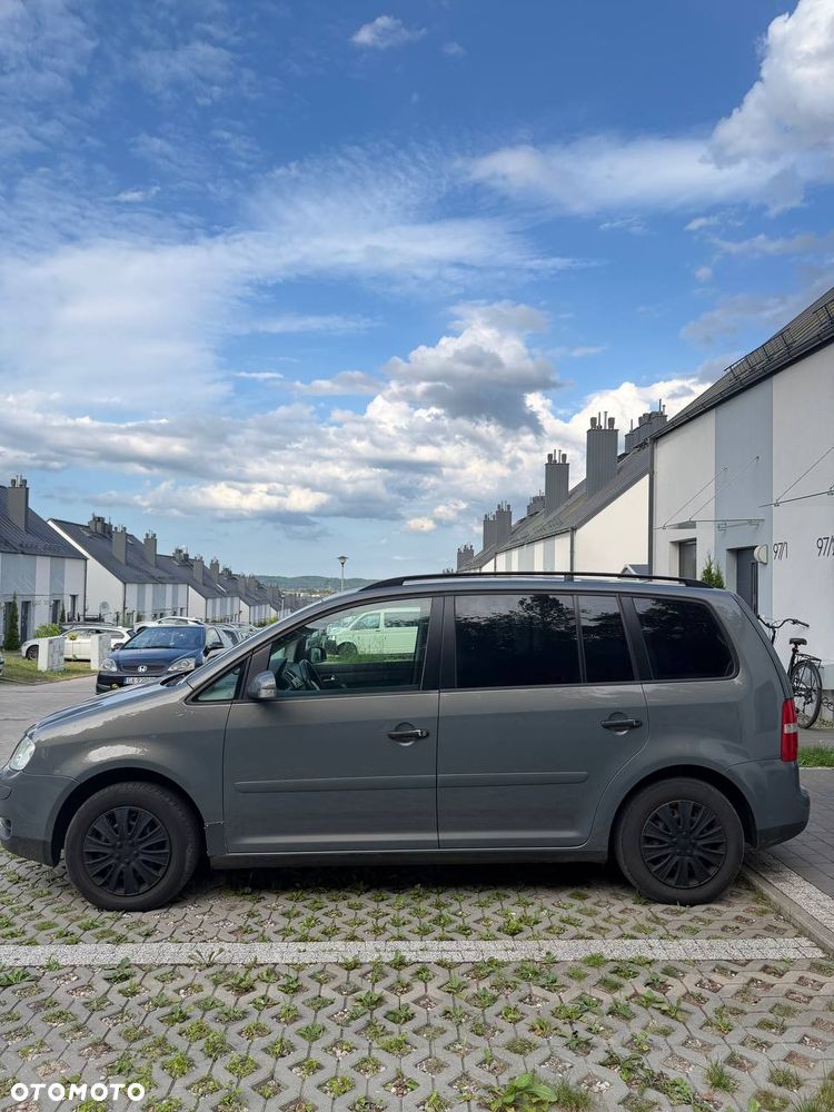 Volkswagen Touran 1.9 TDI Trendline - 3