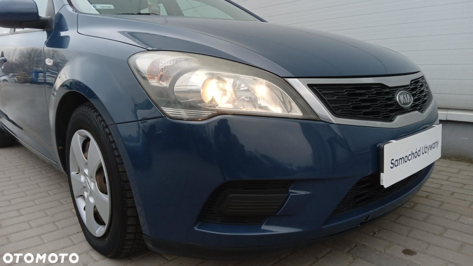 Kia Ceed - 9