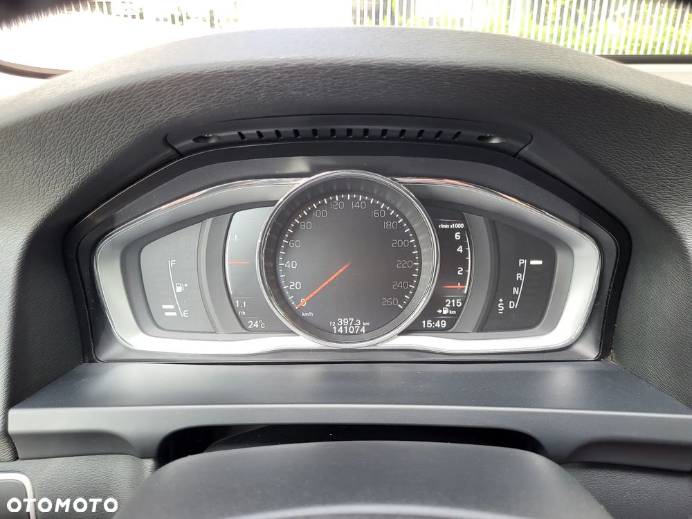 Volvo V60 T5 Geartronic Momentum - 19