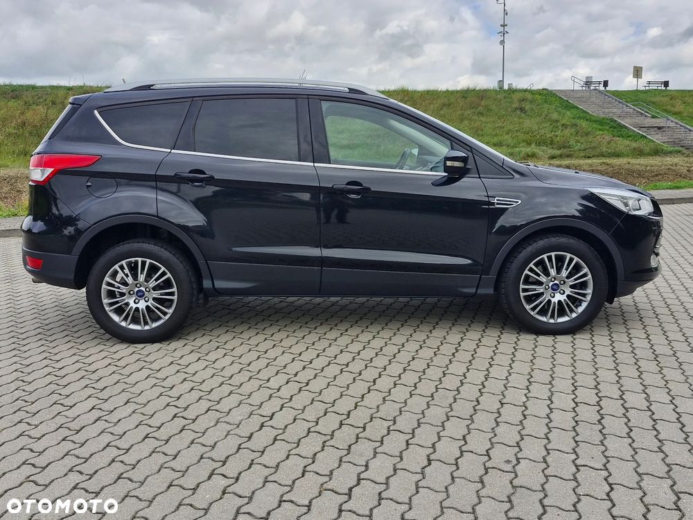 Ford Kuga 2.0 TDCi 2x4 Titanium - 8