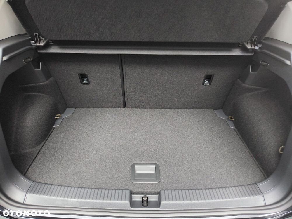Volkswagen T-Cross 1.0 TSI Life Plus - 30