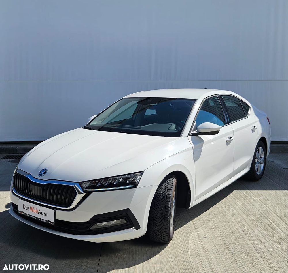 Skoda Octavia 2.0 TDI DSG Ambition - 1