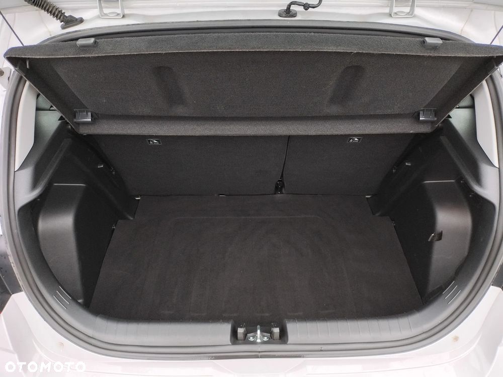 Hyundai i20 1.2 Modern - 22