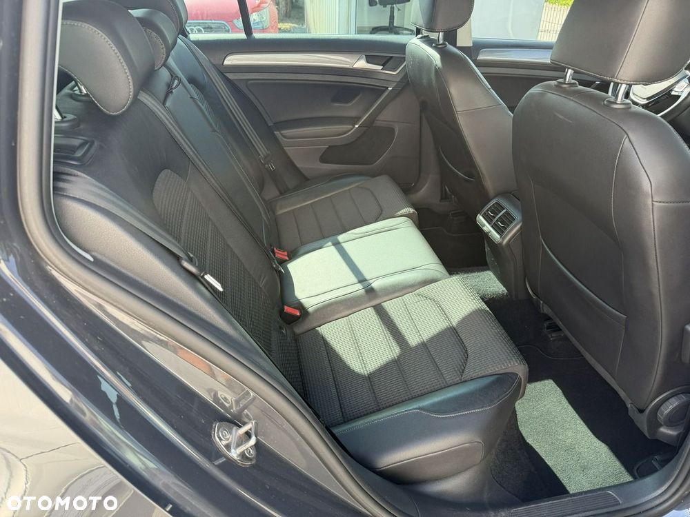 Volkswagen Golf Alltrack - 11