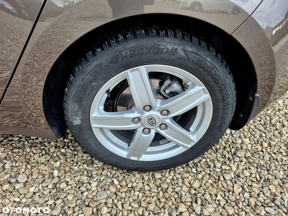 Kia Ceed 1.4 CVVT Dream Team Edition - 16