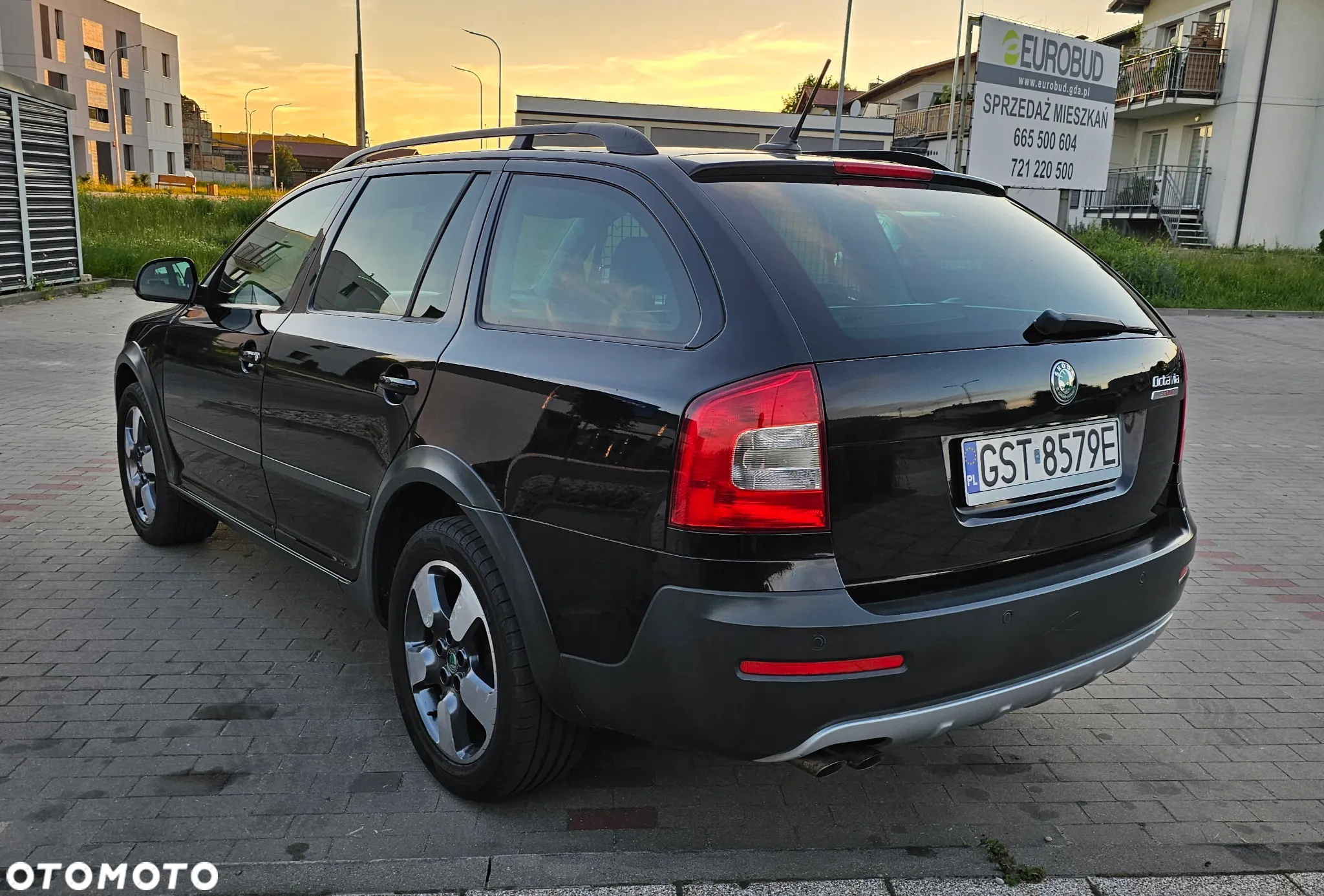 Skoda Octavia Combi 2.0 TDI DPF 4x4 Scout - 5