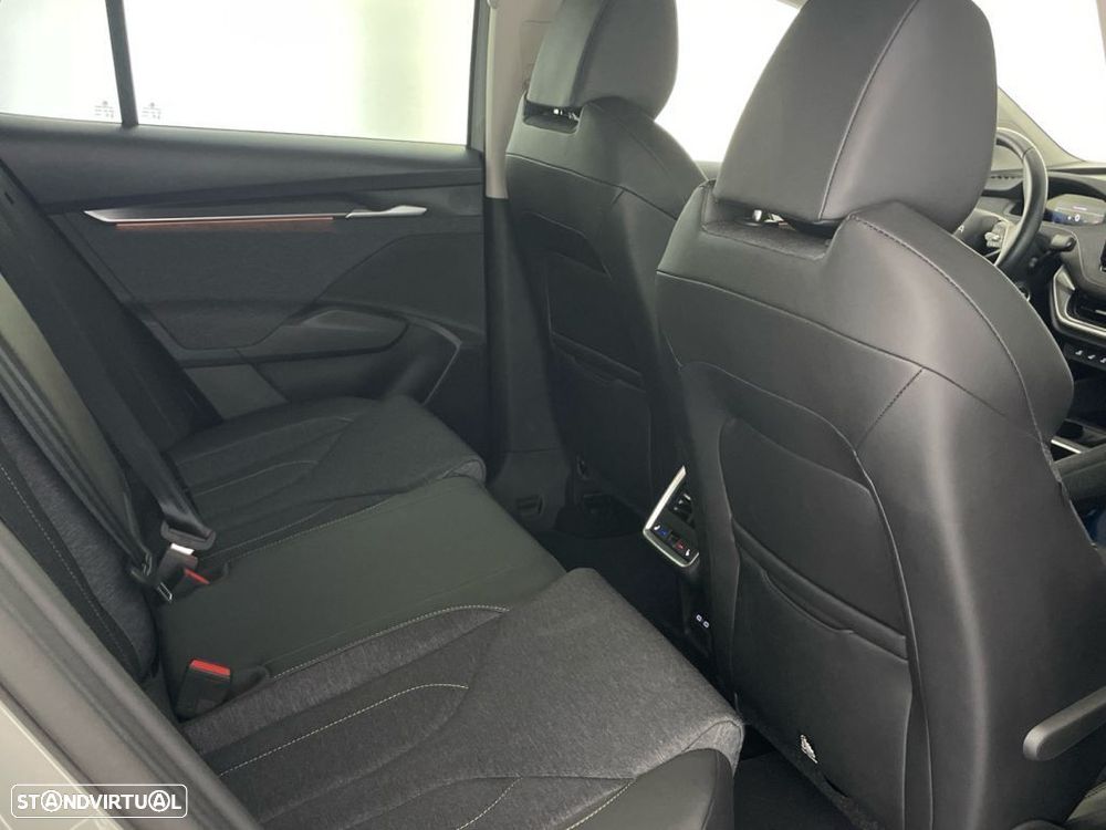 Skoda Elroq 85 Sportline - 28