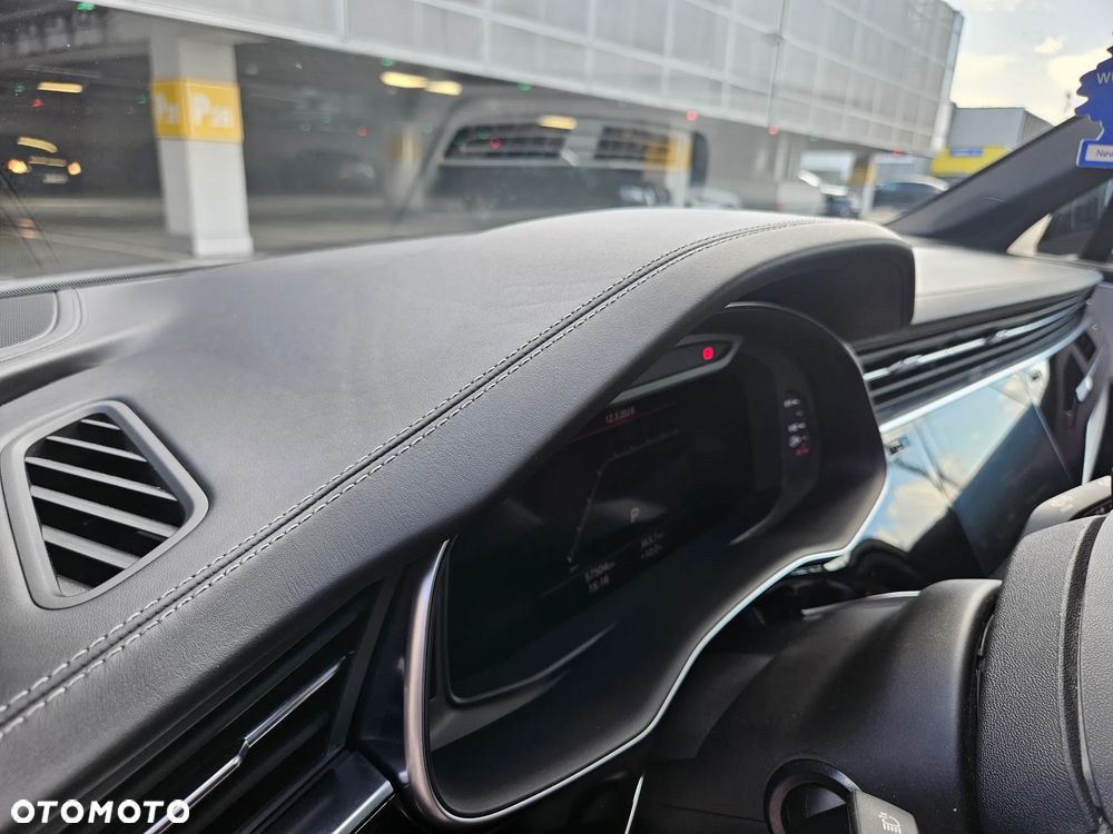 Audi SQ7 - 12