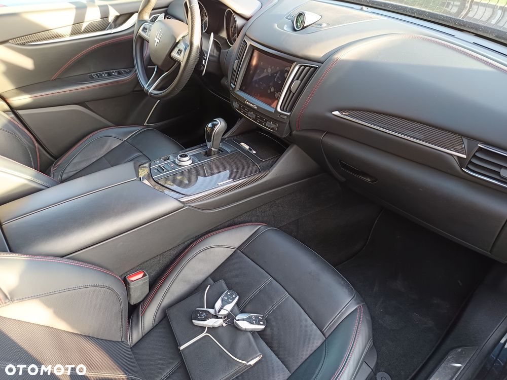 Maserati Levante S Q4 - 15