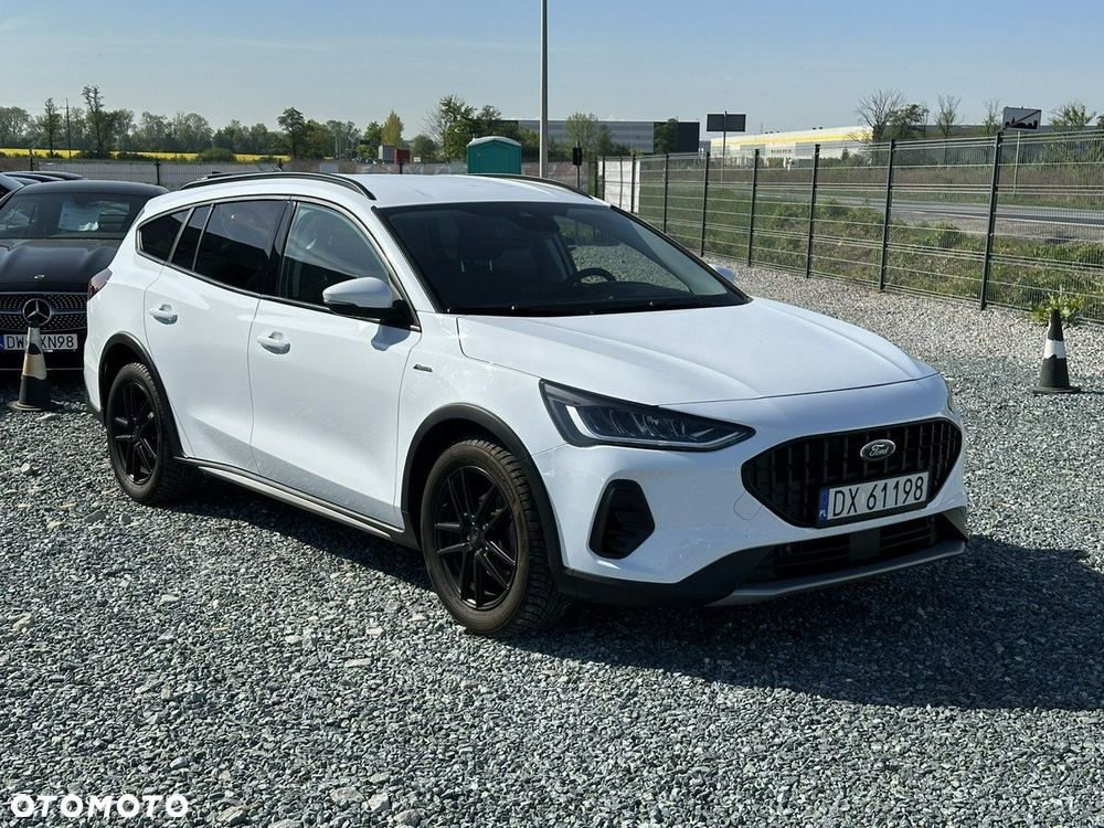 Ford Focus 1.0 EcoBoost Hybrid ACTIVE X - 3