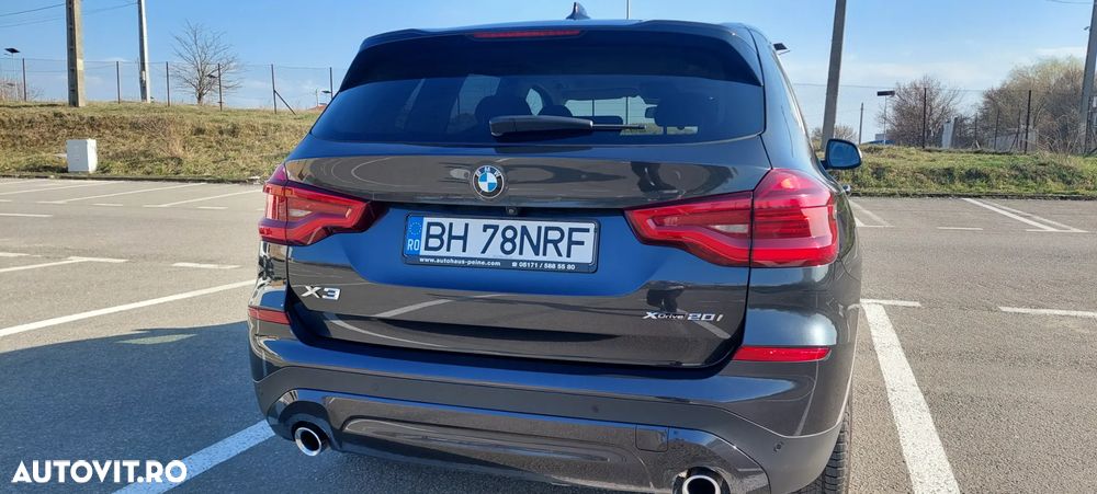 BMW X3 xDrive20i Aut. Advantage - 10